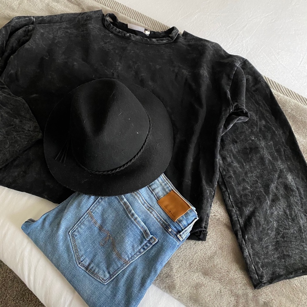 RD Style sweatshirt